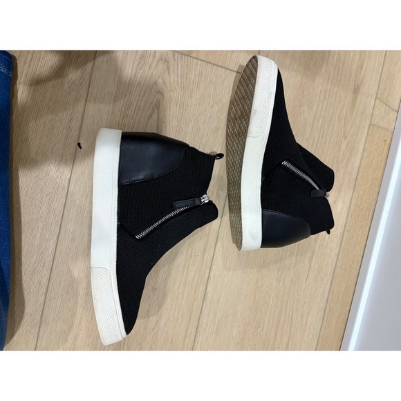 Steve Madden Black Wedge Sneaker Booties Side Zip Women's Shoes - Picture 4 of 7